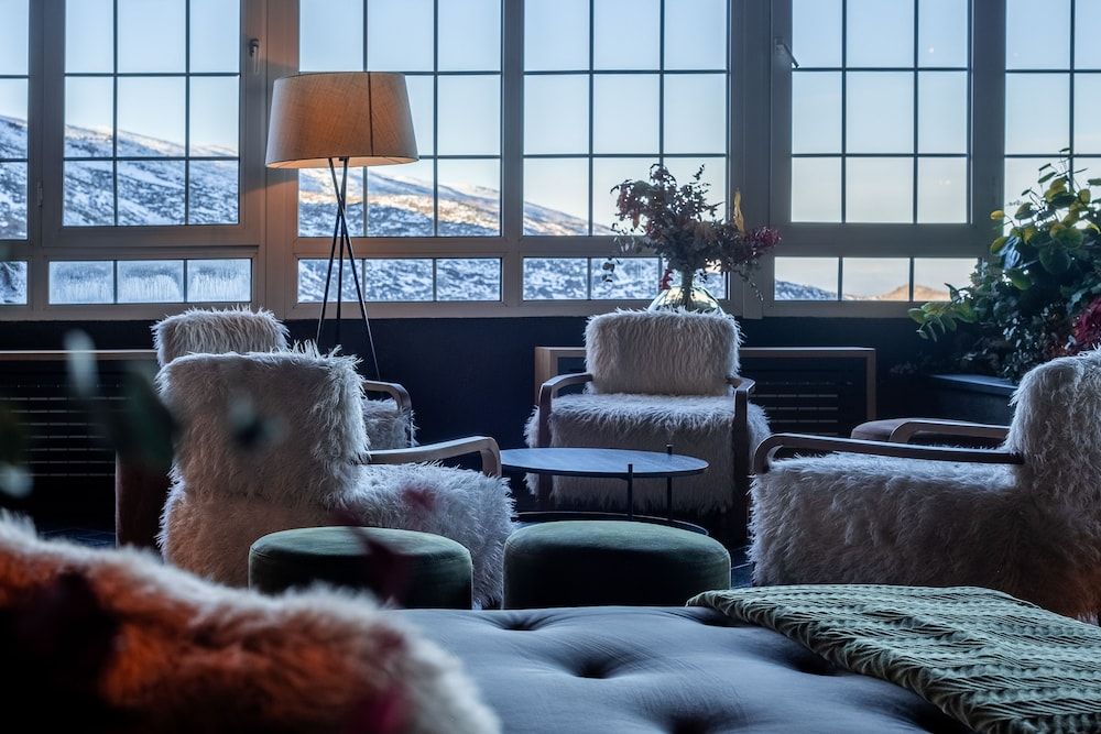 The Mountains Hotel 3