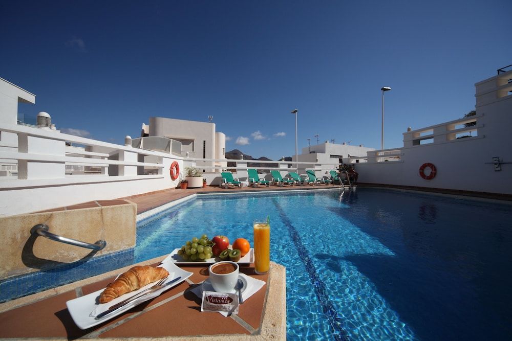 Aparthotel Vistamar 1