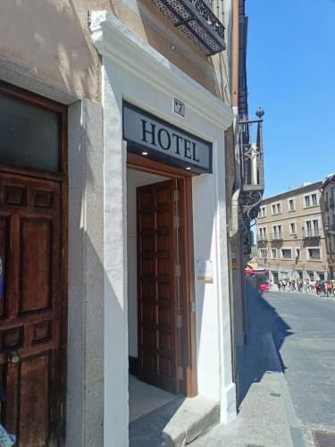 Hotel BESTPRICE Toledo 3