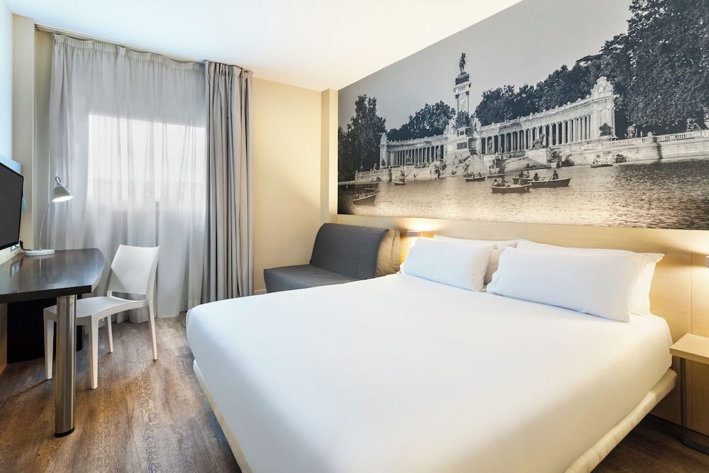 B&B Madrid Aeropuerto T1 T2 T3 1
