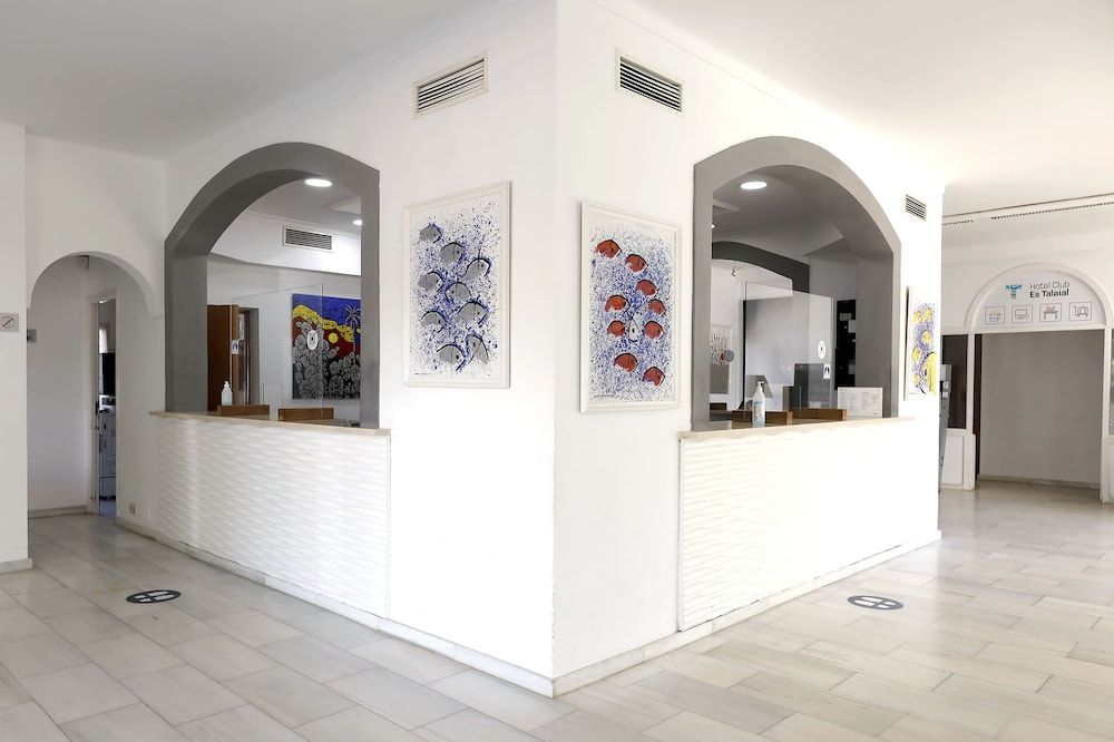 Hotel Club Es Talaial 3