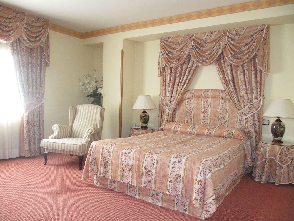 Hotel Sercotel Cuatro Postes 3