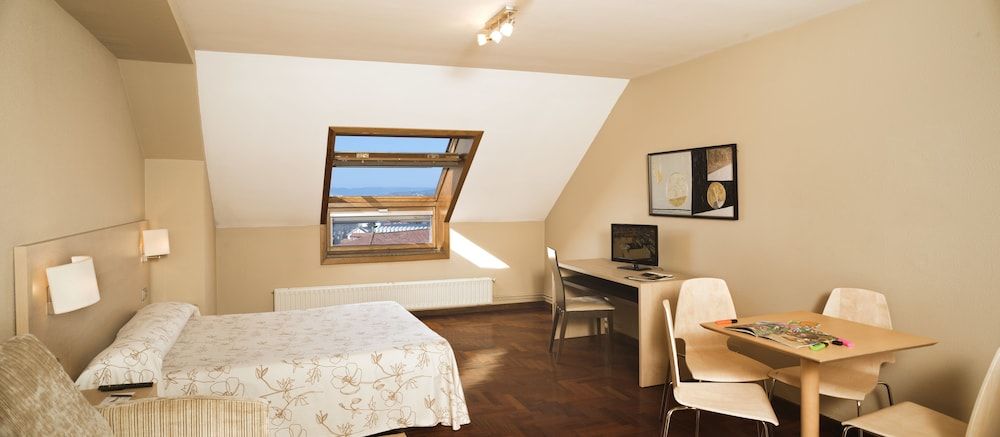 Apartamentos Portazgo 1