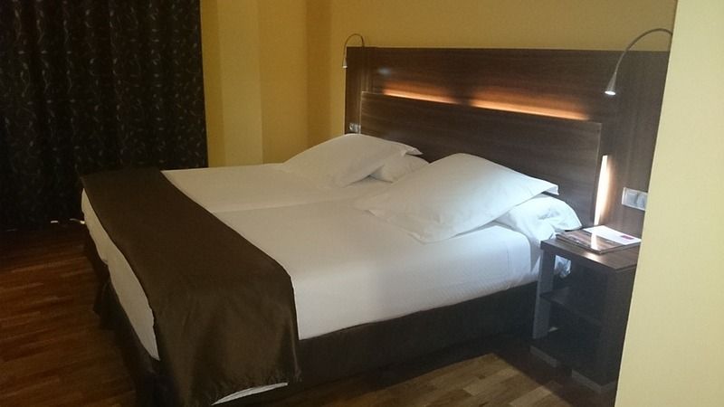 EXE DOÑA CARLOTA 4 estrellas en Ciudad Real