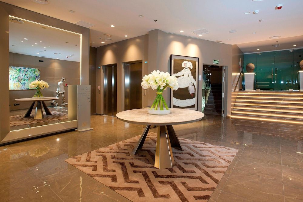 AC Hotel Colón Valencia by Marriott 3