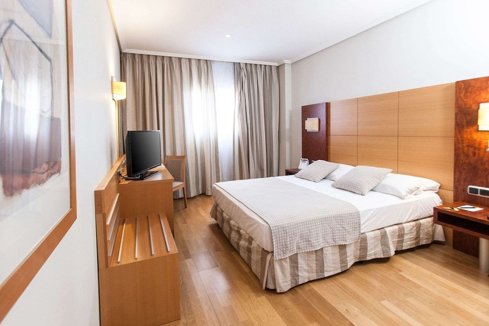 Hotel Sercotel Gran Fama 1