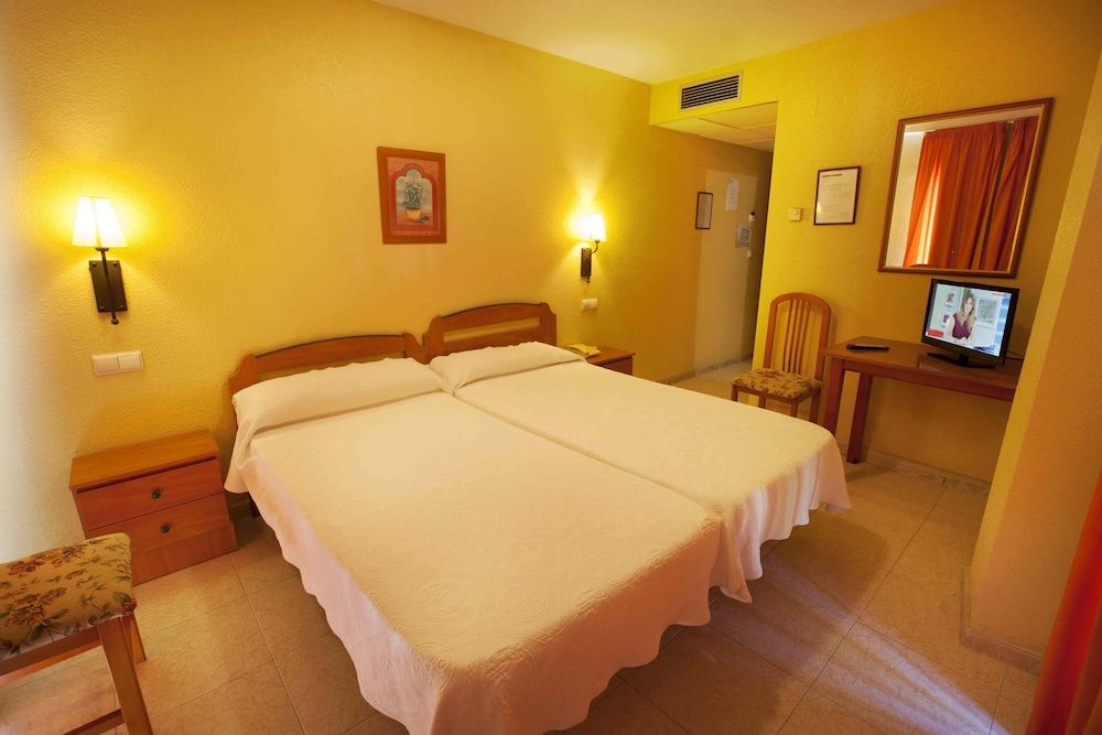 Hotel Olas de Almuñécar 3