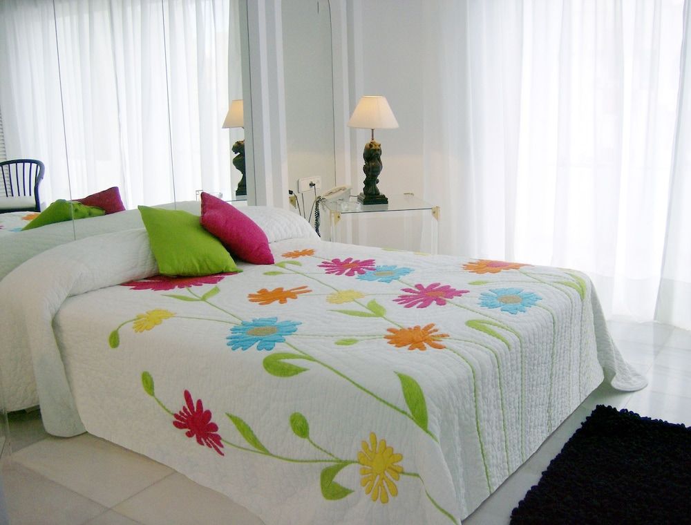 Hotel Suites Albayzin del Mar 3