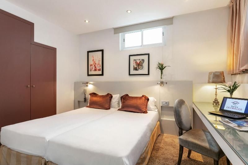 Globales Acis & Galatea Hotel 3