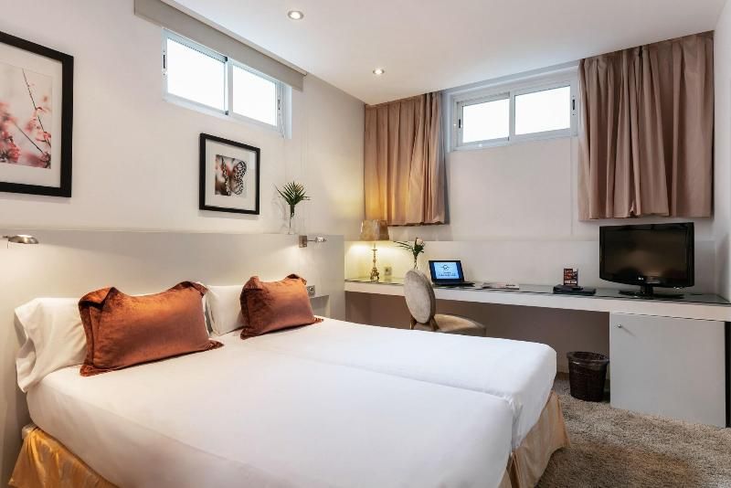 Globales Acis & Galatea Hotel 2