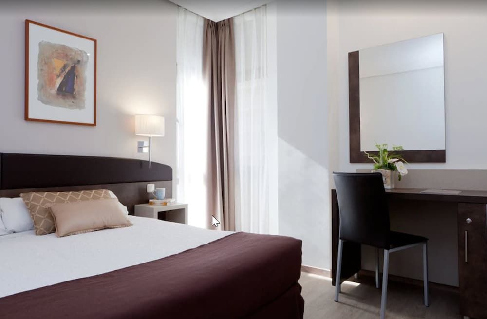 Hotel Villamadrid 1