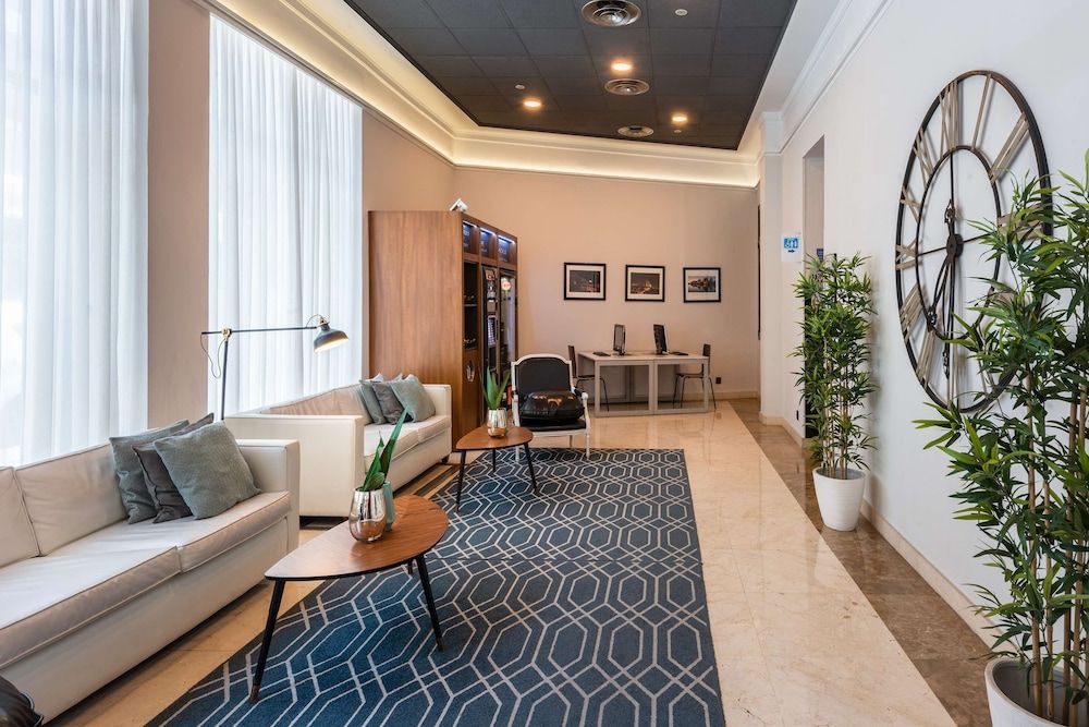 Hotel Madrid Atocha Affiliated by Meliá 3