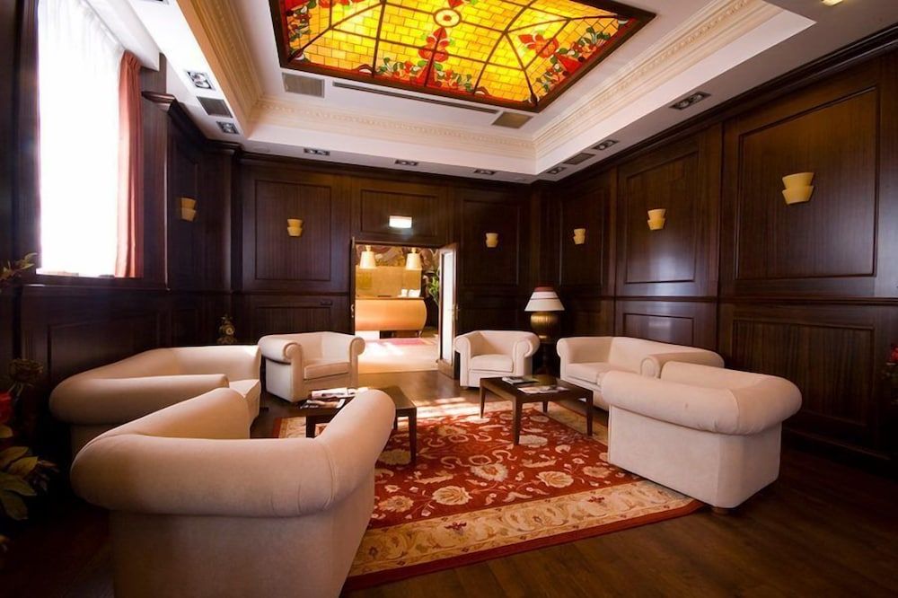 Palacio de La Magdalena Hotel 2