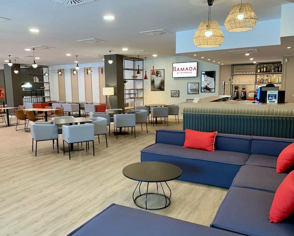 Ramada by Wyndham Valencia Almussafes 1