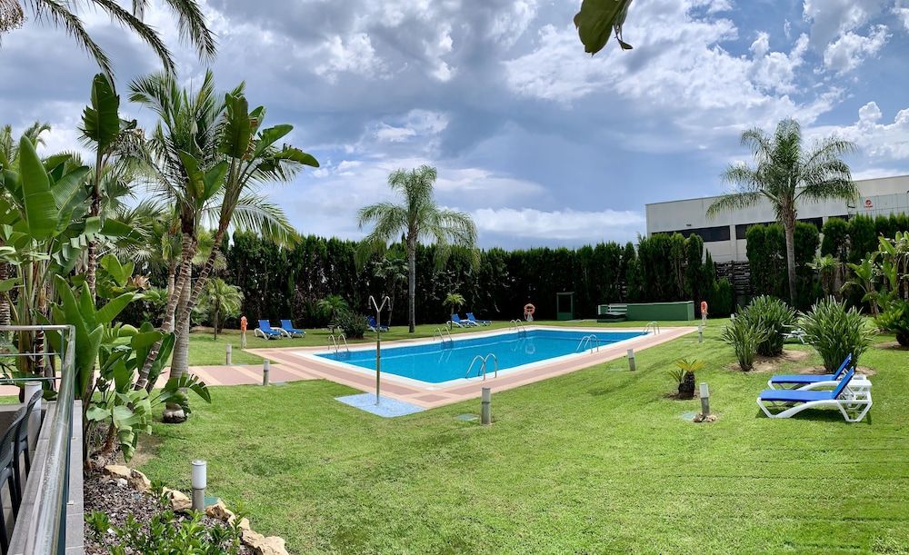 Ramada by Wyndham Valencia Almussafes 3