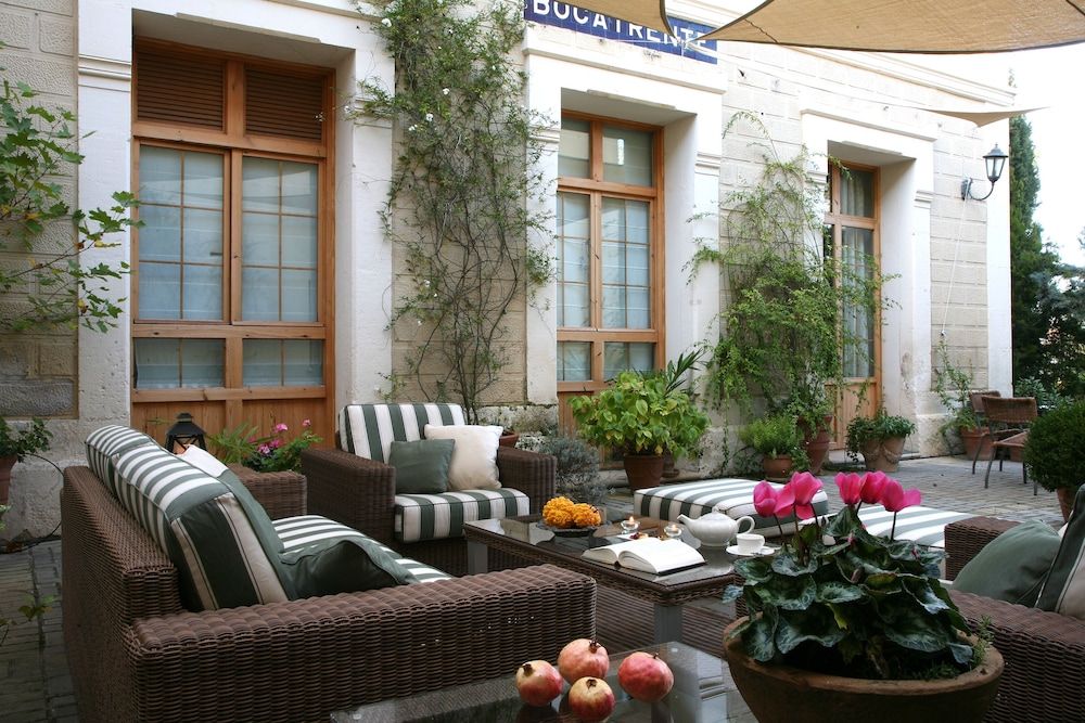 Rusticae Hotel LEstació 1