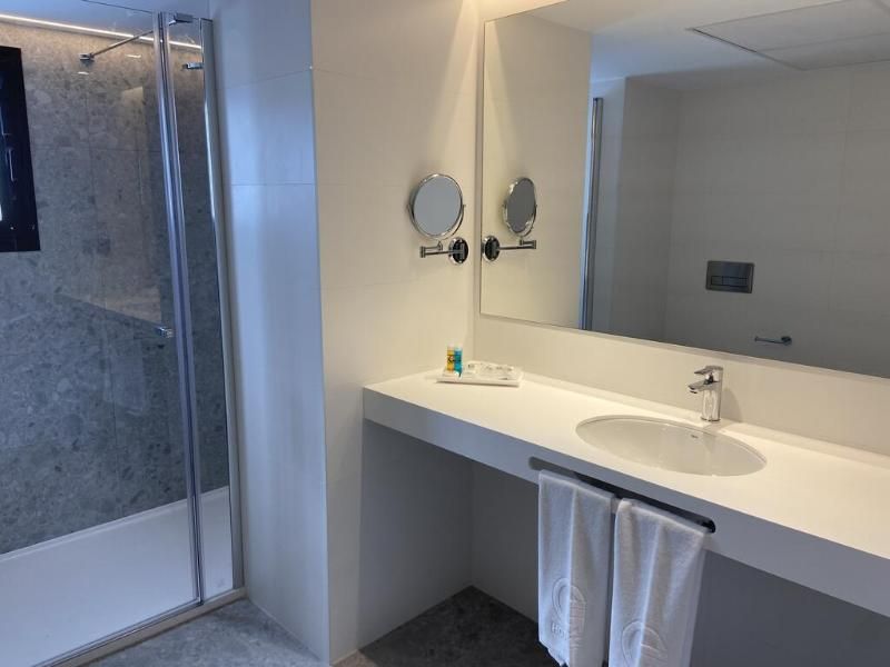 Climia Belroy 4* Sup 2