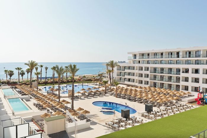 ☀️¡UNAS VACACIONES 4⭐ EN MOJÁCAR! Alójate desde 1 noche con MEDIA PENSIÓN en 🏖️1ª línea de playa | Almería