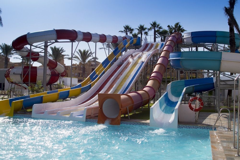 🥳¡TOBOGANES Y ANIMACIÓN FRENTE AL MAR EN ALMERÍA!🌊⛱️Hotel 4*  con Desayuno en Roquetas del Mar