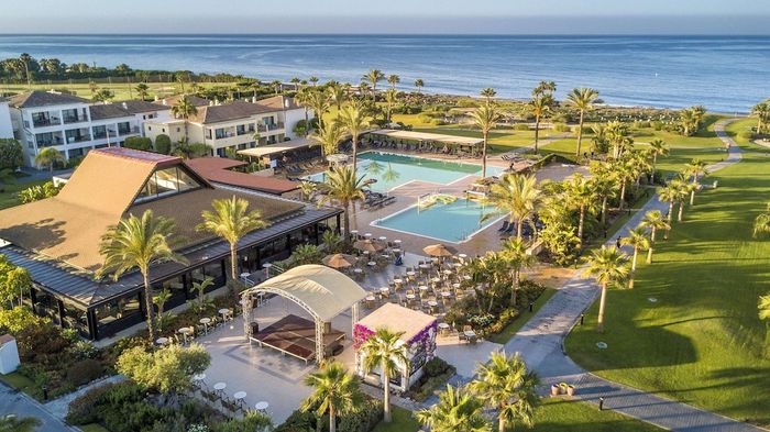  🌟 ¡VACACIONES DE LUJO EN PRIMERA LÍNEA DE PLAYA!🏖️  Hotel & Spa 4* en la Costa Tropical en Todo incluido |  Granada