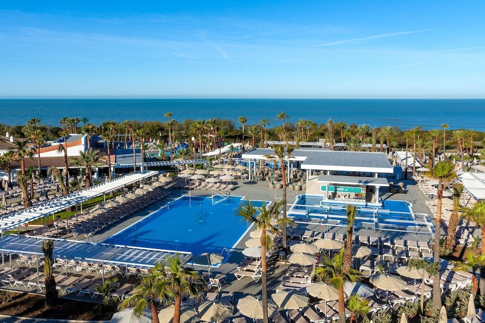 🌴 Férias Familiares em Hotel 4* com Tudo Incluído 24 horas | Cádiz  