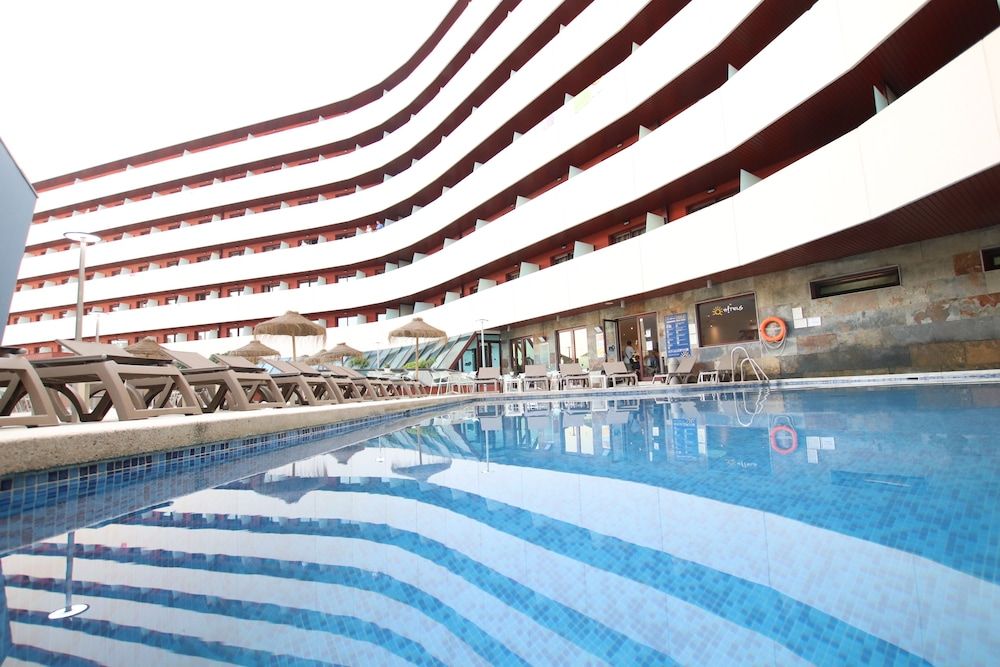 Ohtels Hotel Campo de Gibraltar 4 estrellas en La Línea de la Concepción