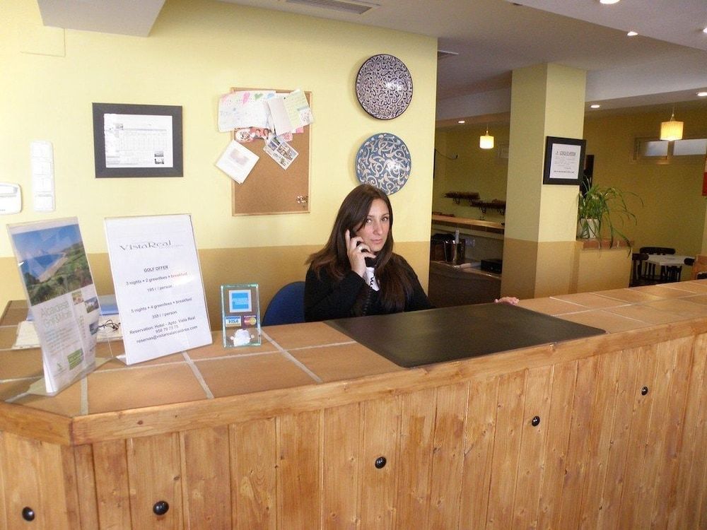 Apartamentos Vista Real 2