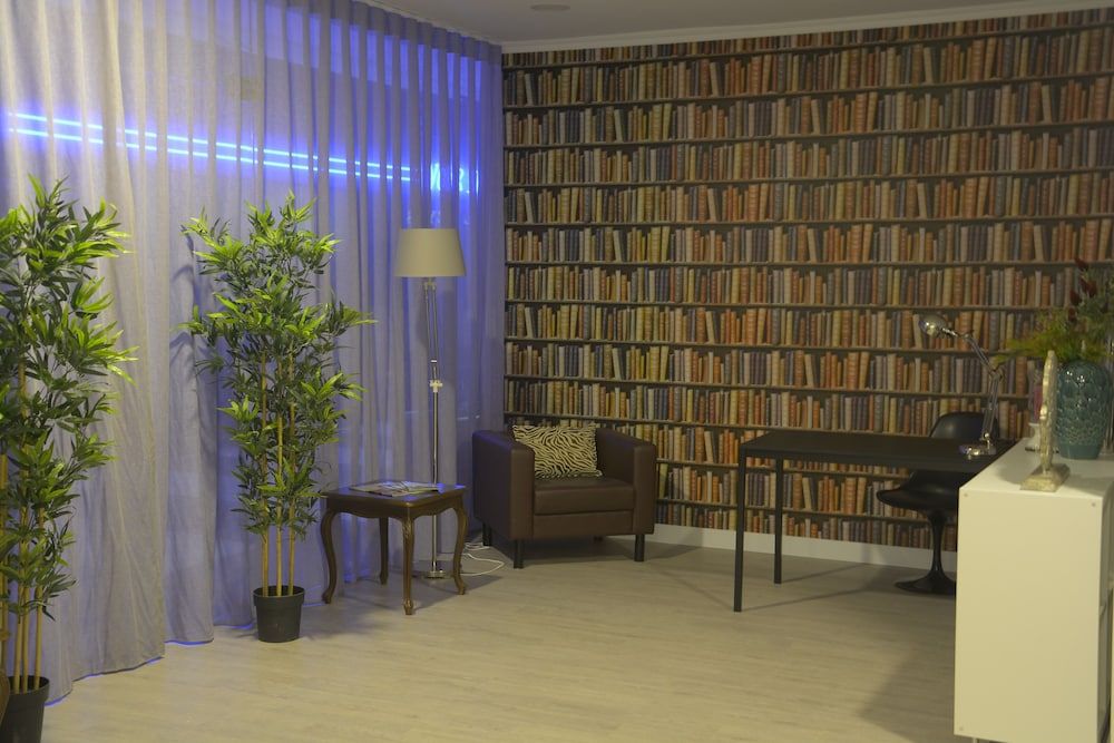 The Navigator - Olympus (ex Luna Olympus) 2