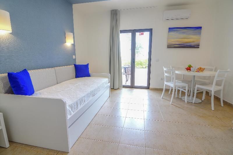 Vale Carros by Umbral 3