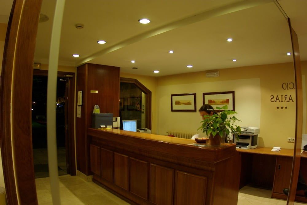 Palacio Arias & Hotel y Apartamentos Arias 2