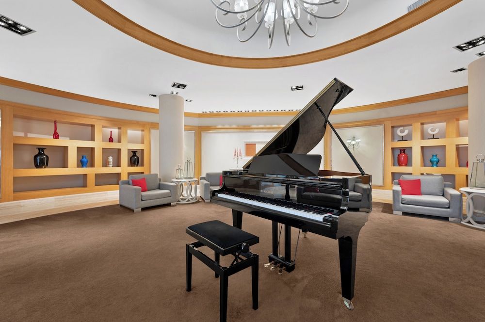 Sesimbra Oceanfront Hotel 2