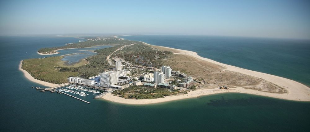 Hotel 5* na Marina com Piscina Infinita | Tróia