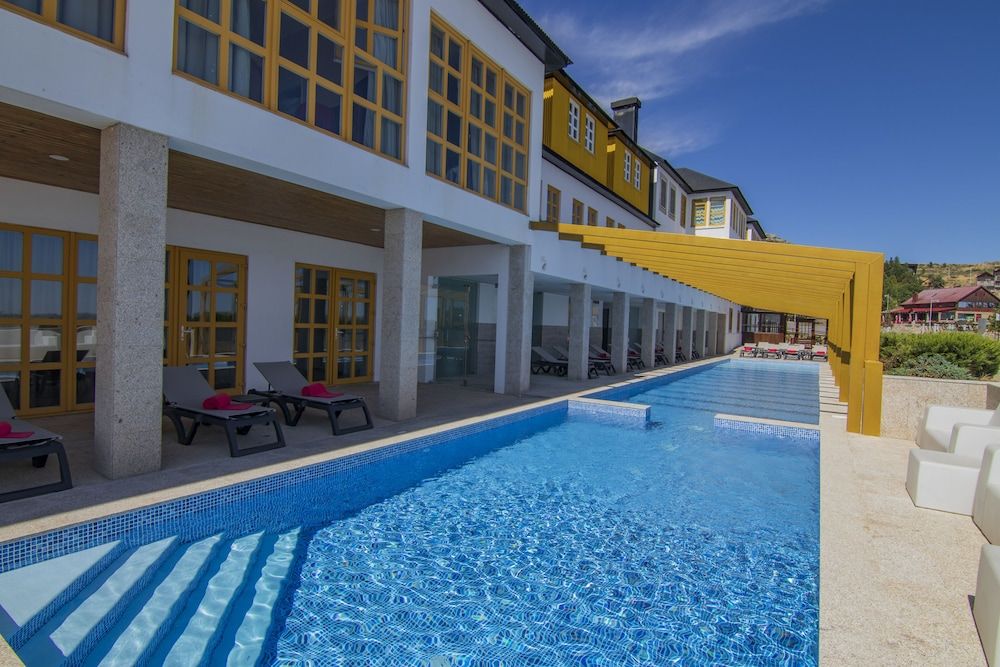 ☃ Encantador Hotel 4* com Piscina Aquecida | Serra da Estrela 