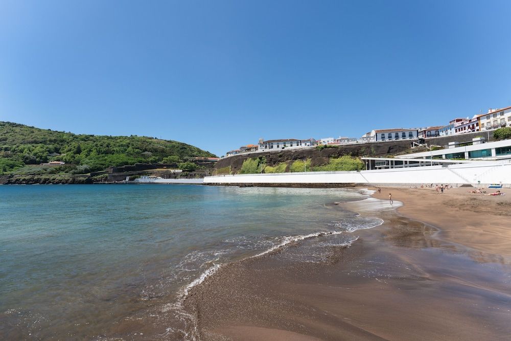 Ilha Terceira: Voos desde Lisboa e Porto + Hotel 5* com pequeno-almoço