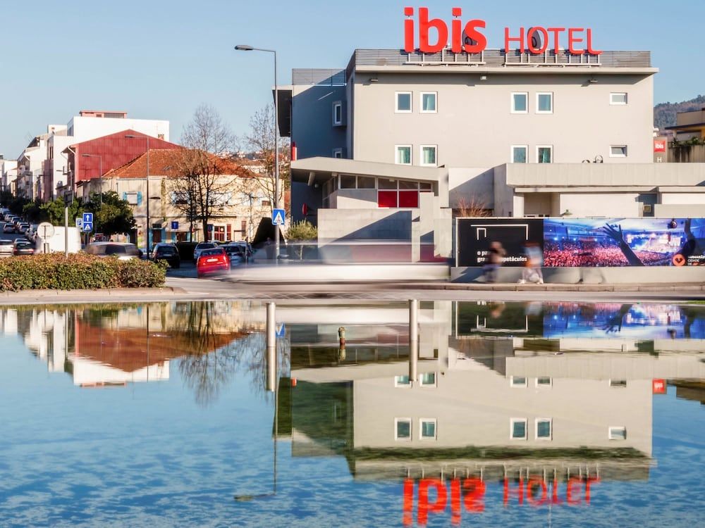 Ibis Guimarães Centro 1