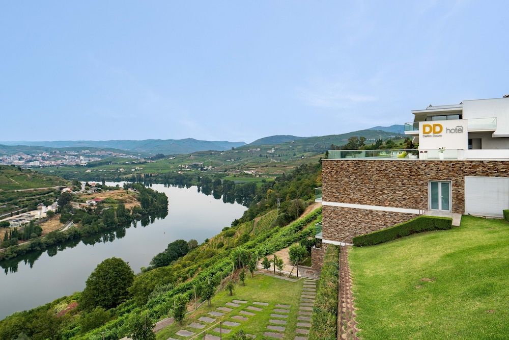 Delfim Douro Hotel 2