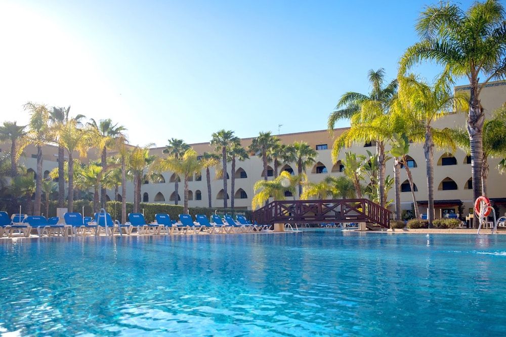 🏝️ Em primeira linha de Praia, neste Hotel 4* aproveite as vistas para o mar | Isla Canela