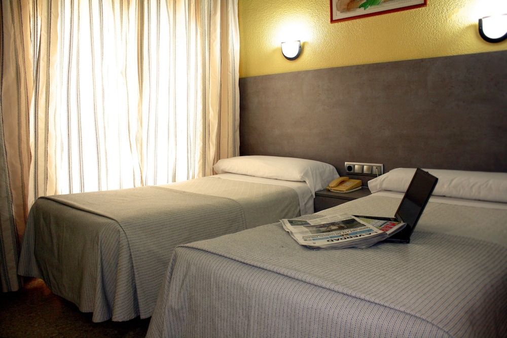 Hotel Universal Murcia 1 estrellas en Murcia