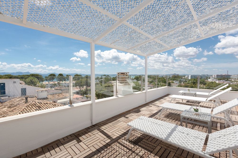 Caprice Tamarindos Apartments 1