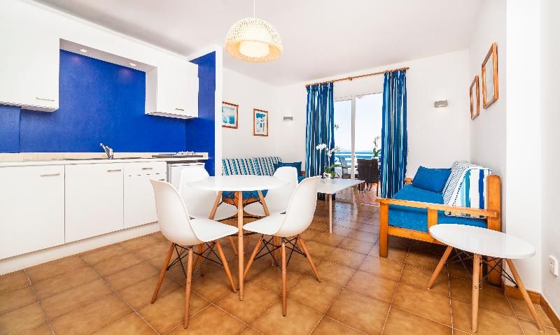 Globales Apartamentos Cala Viñas 2