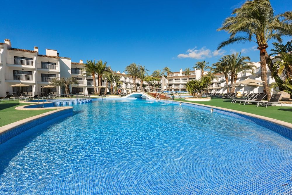 Apartamentos Playas Cas Saboners 1
