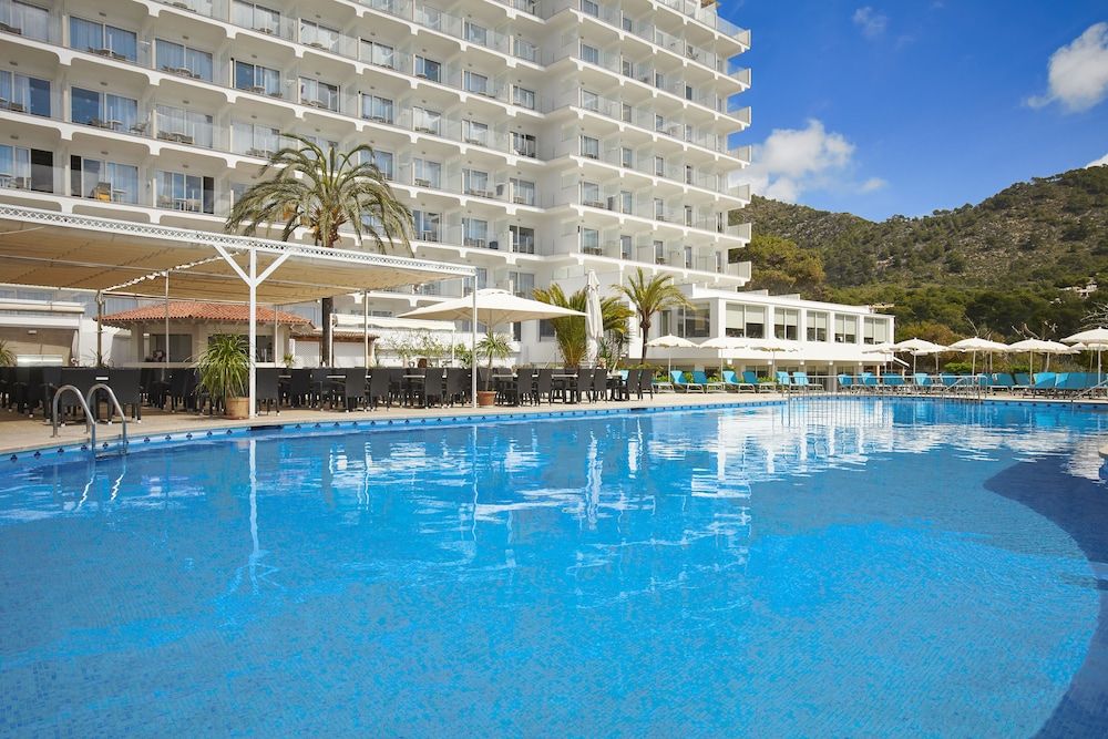 Universal Hotel Castell Royal 1