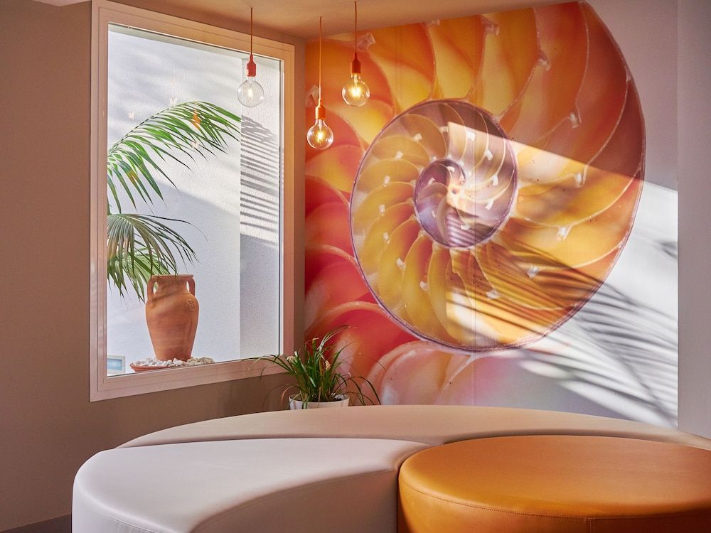 BQ Amfora Beach Hotel - Adults Only 3