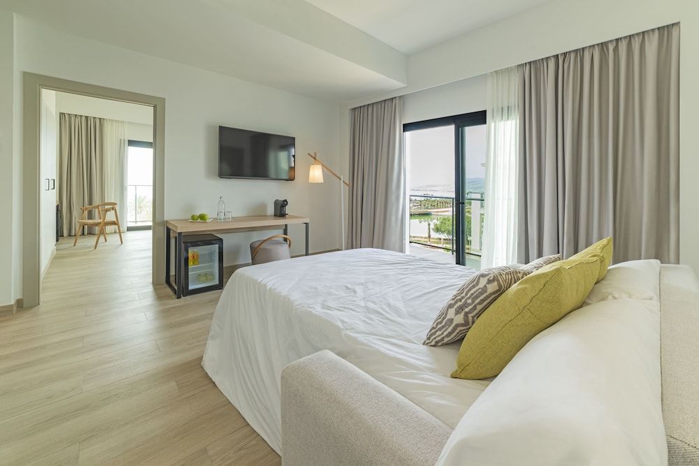 Cabogata Beach Hotel 3