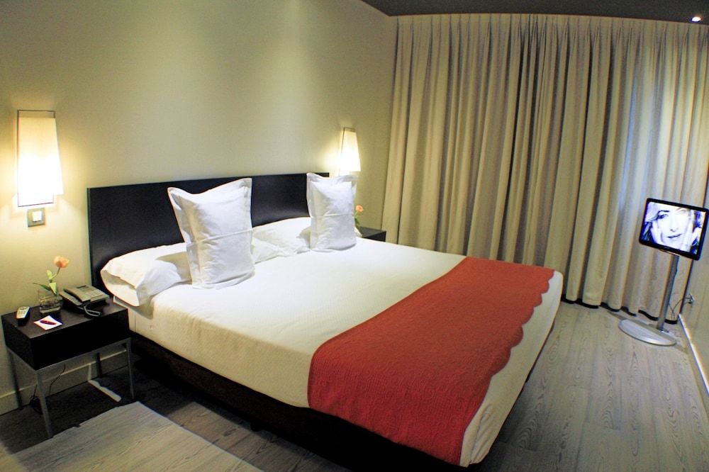 Suites Viena Plaza de España 3