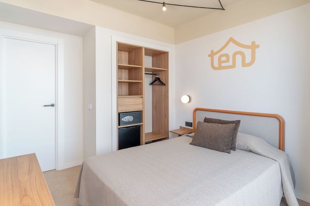 tent Arenal 2