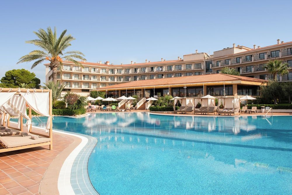 Valentín Son Bou Hotel & Apartamentos 4 estrellas en Son Bou