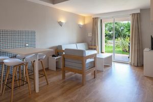Minura Hotel Cala Galdana & Apartamentos