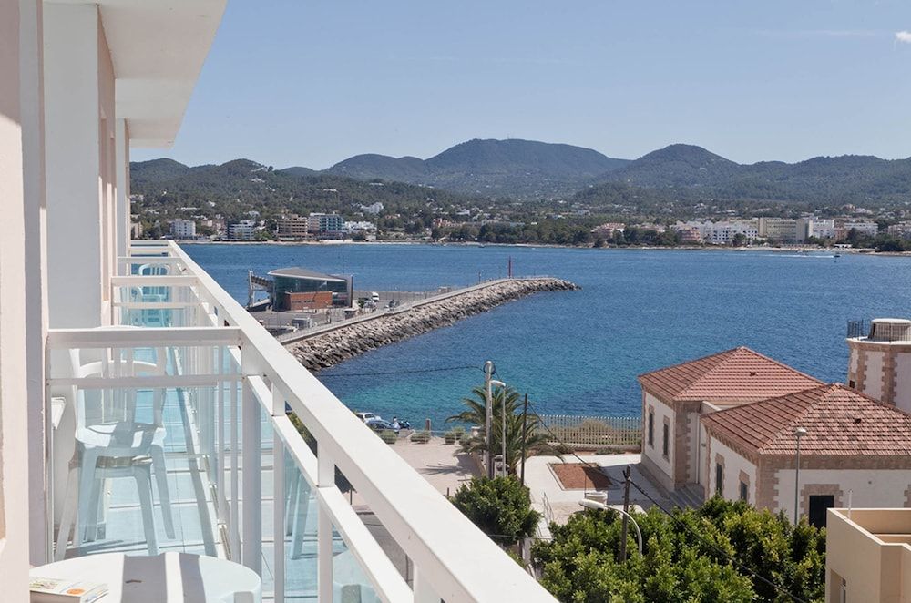 Aparhotel Vibra Central City - Adults Only 1