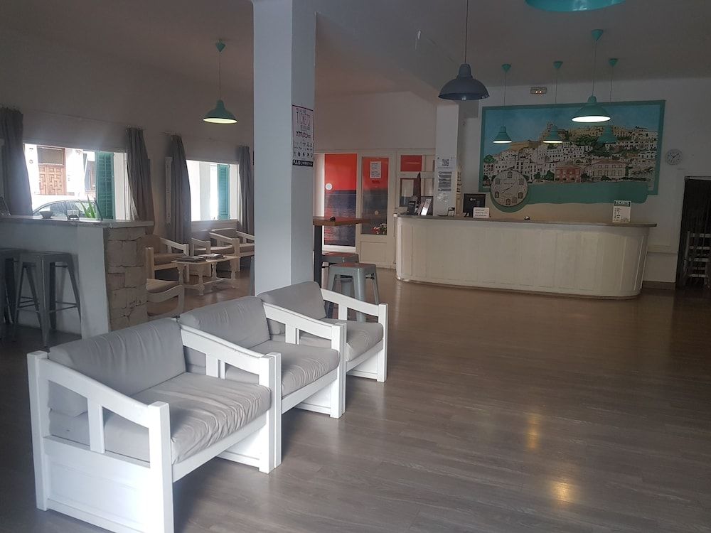 HOSTAL SUNSET IBIZA 3